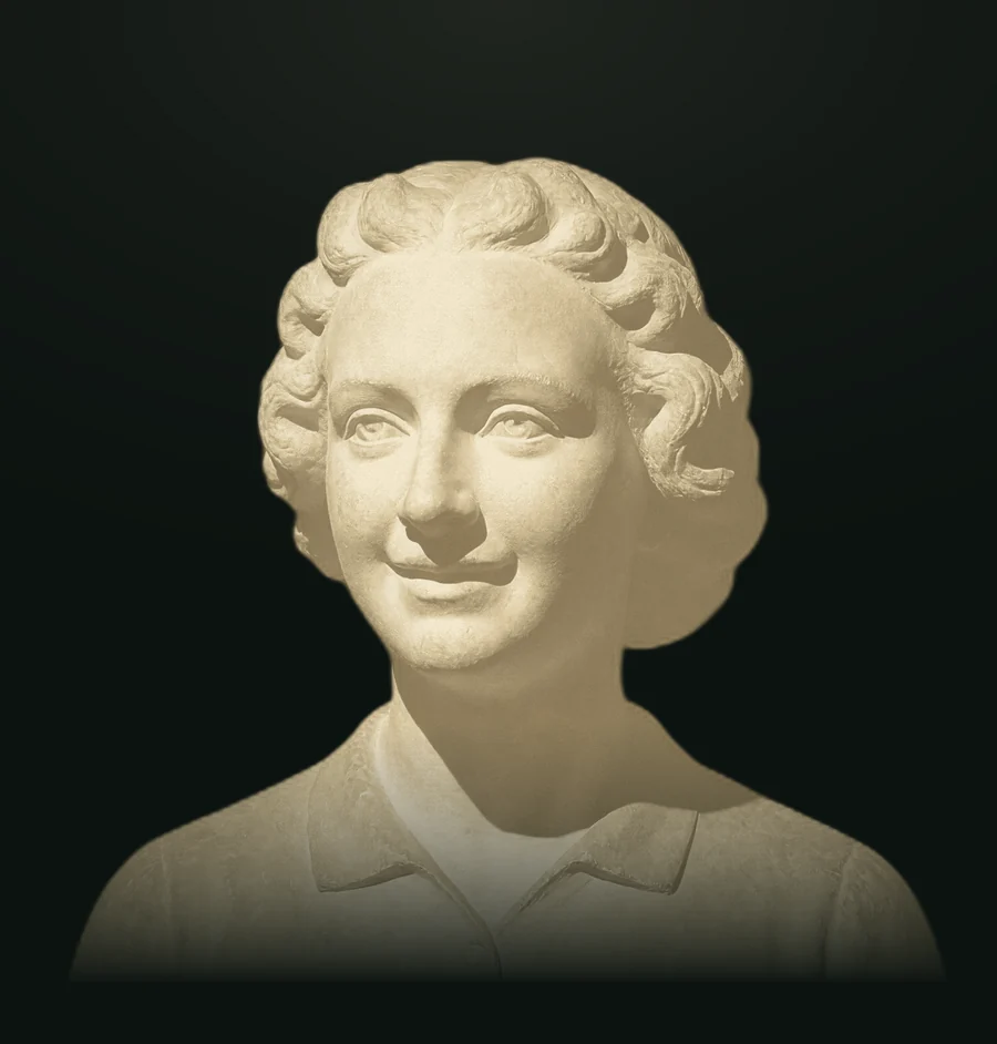 Etty Hillesum, busto in pietra leccese